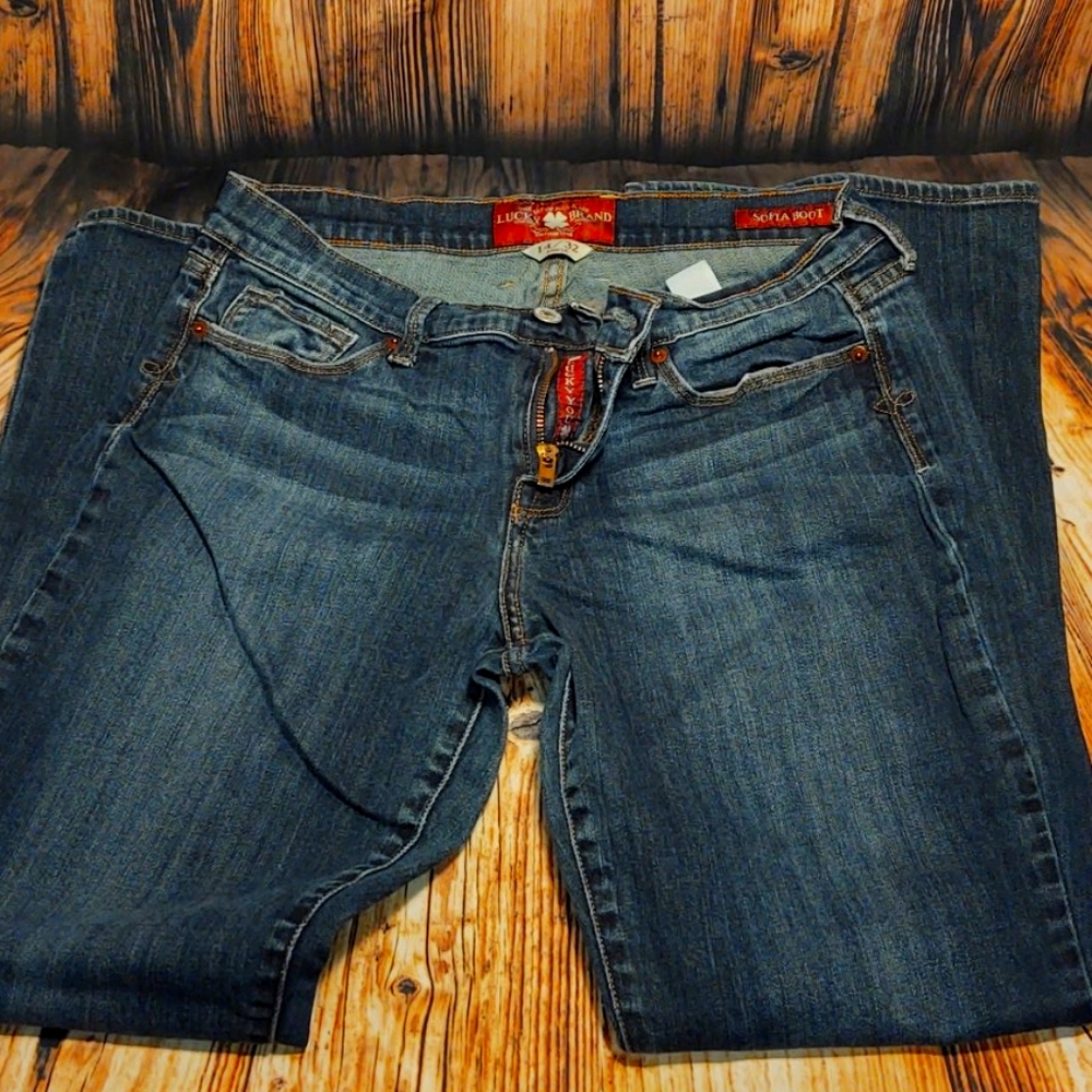 Women's size 14/32 Lucky Brand Jeans